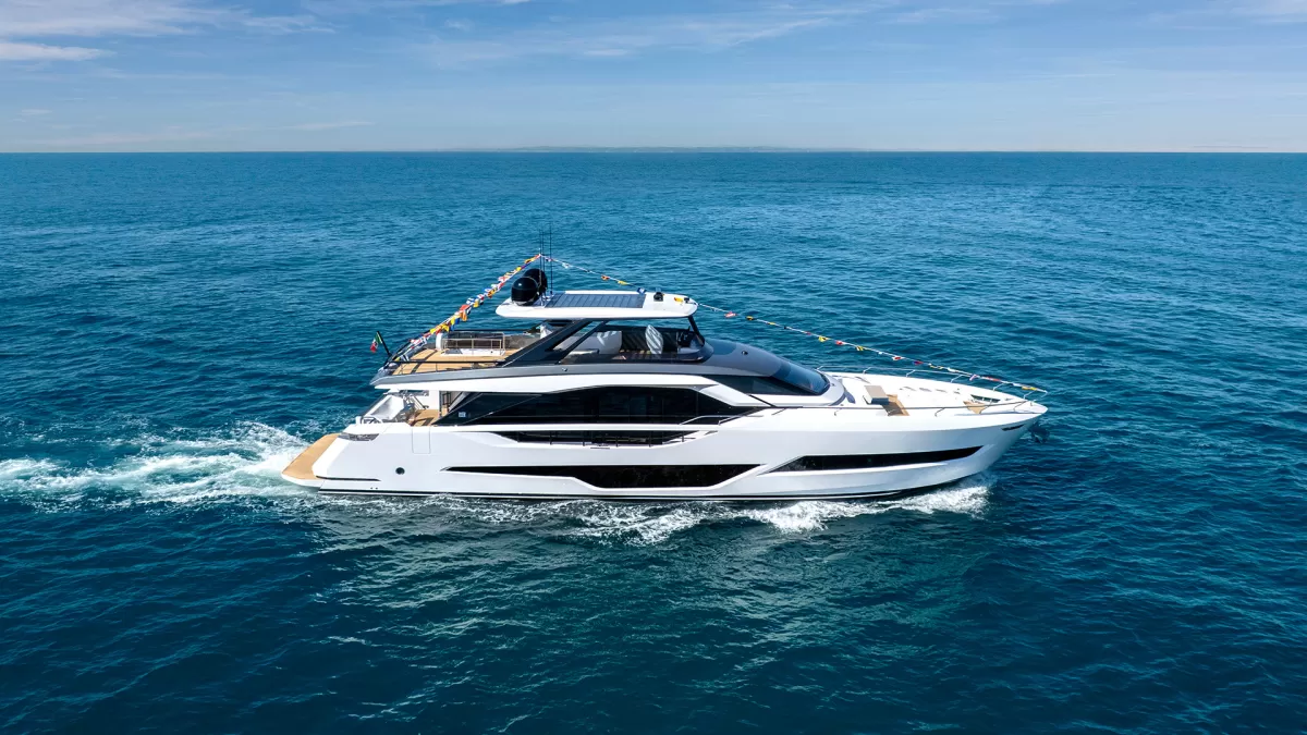 Premium Yacht Charter Choice Ferretti 800 Launch