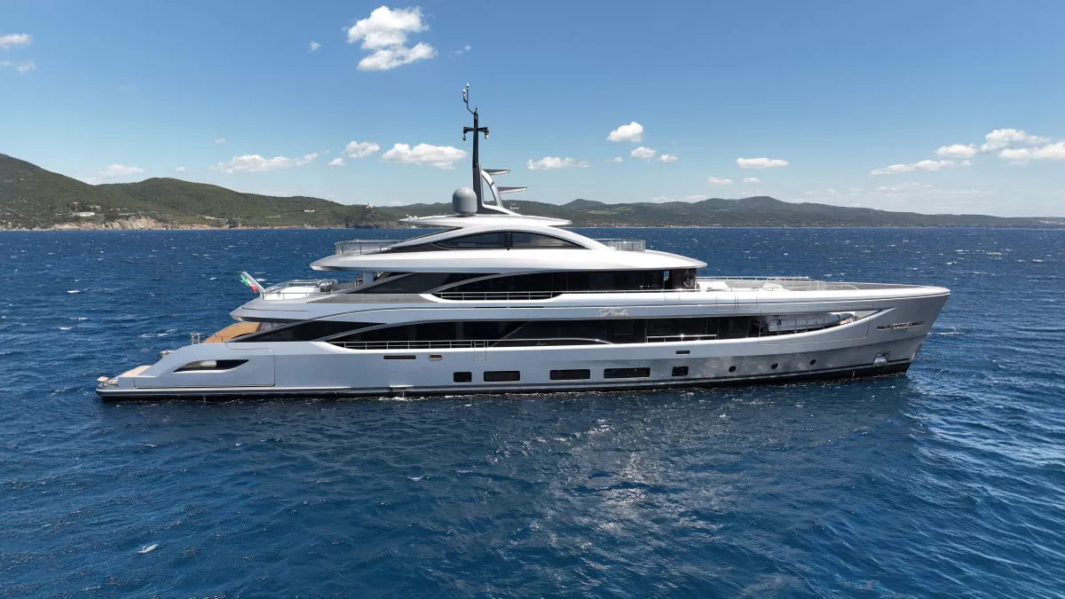 Benetti B.Now 50M M/Y Perla with Oasis Deck®, showcased at sea as the newest addition to the fleet
