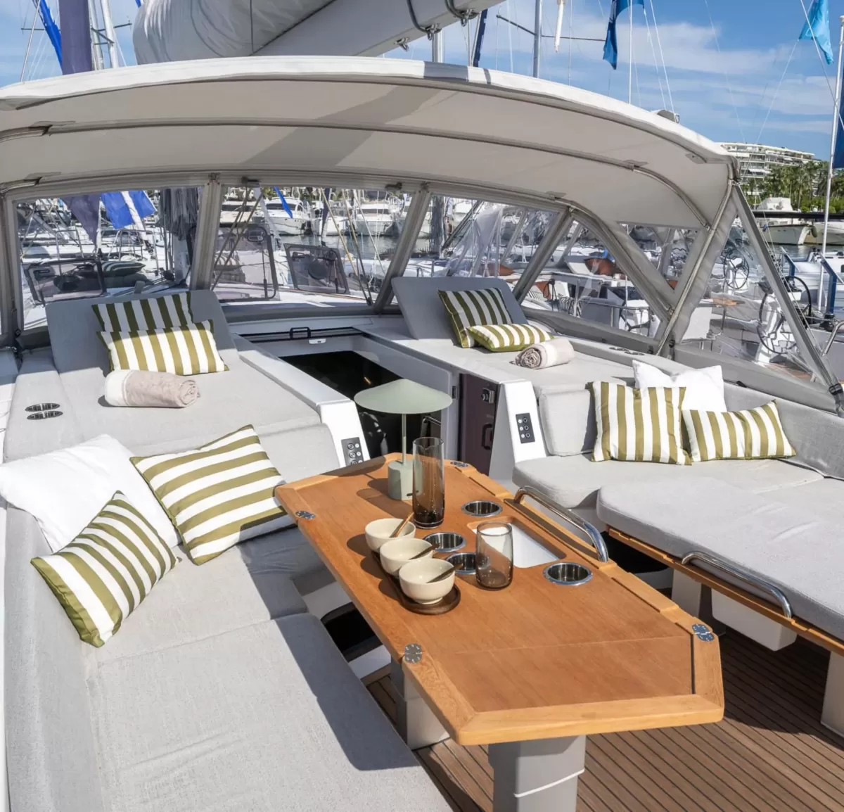 Award Nominees 2026 – BENETEAU Sailing Yacht Charter Stars