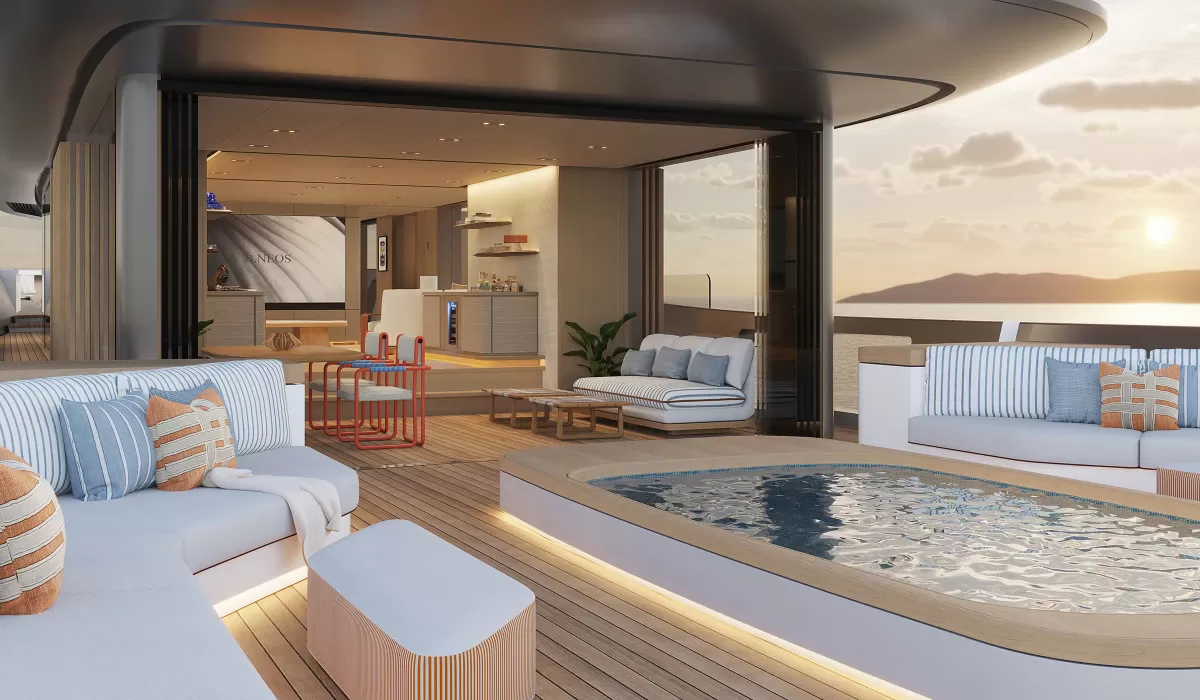 Benetti Neos main deck