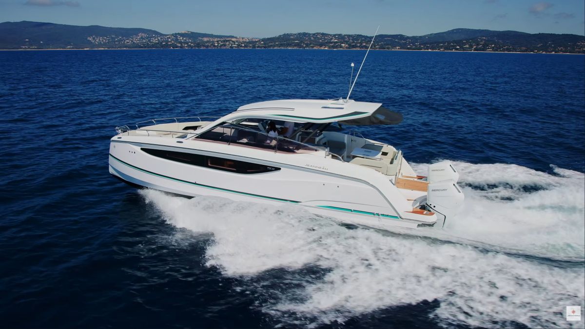 Jeanneau TH38 Walkthrough: The Flagship Power Catamaran Redefining Luxury and Modular Design