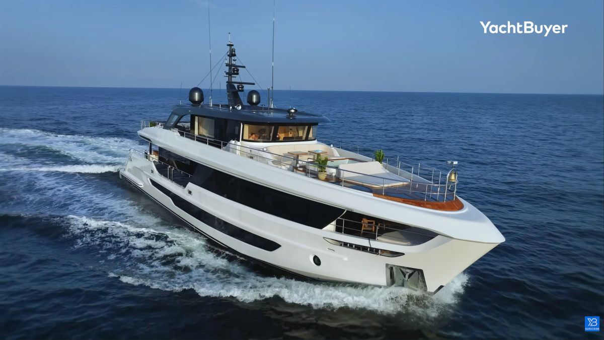Majesty 100 Terrace Review: Redefining Luxury and Space in the 100-Foot Yacht Class