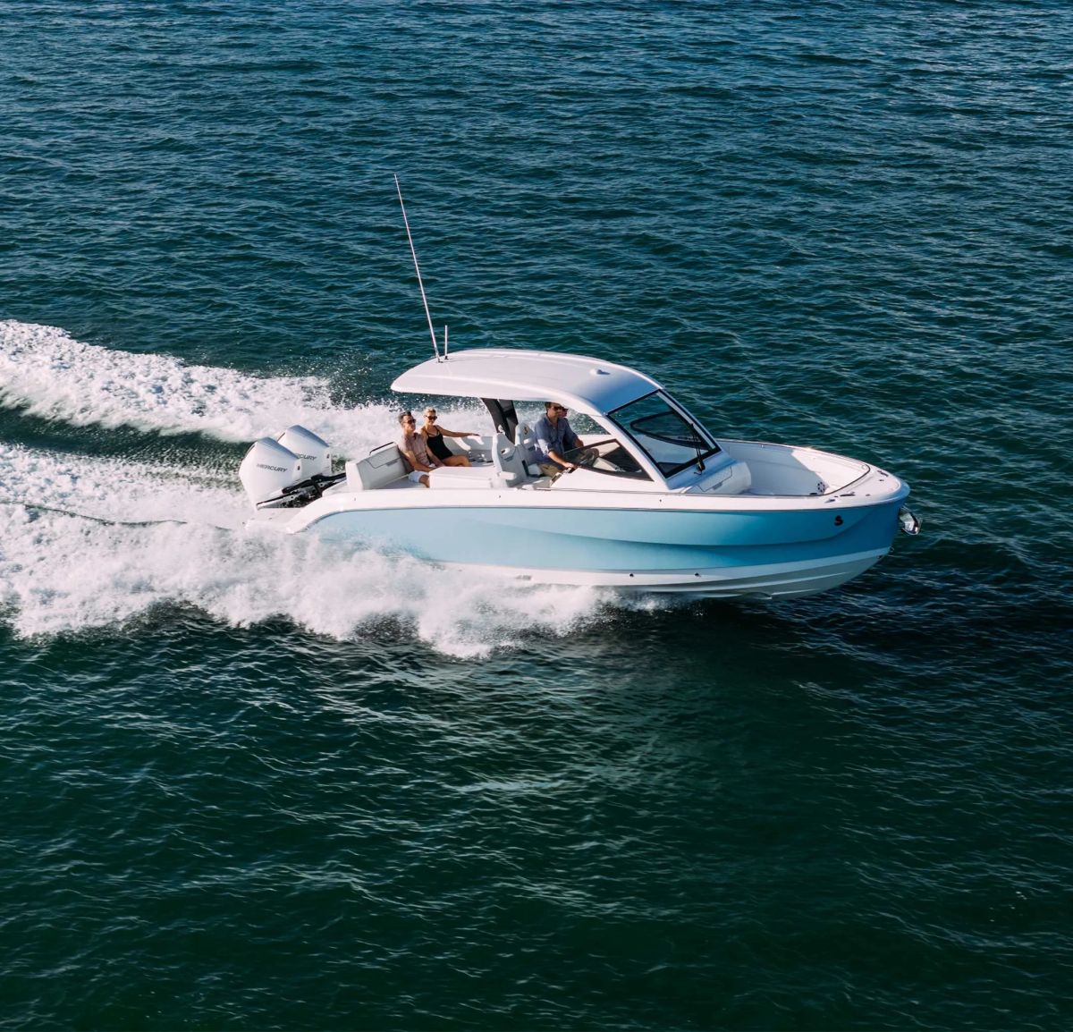 Flyer 30 debuts as Beneteau expands its day boat range