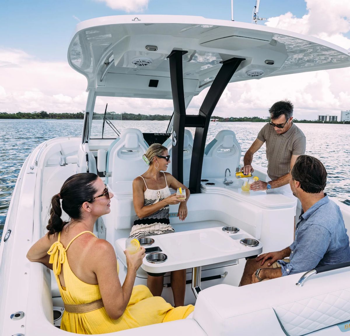 Flyer 30 debuts as Beneteau expands its day boat range