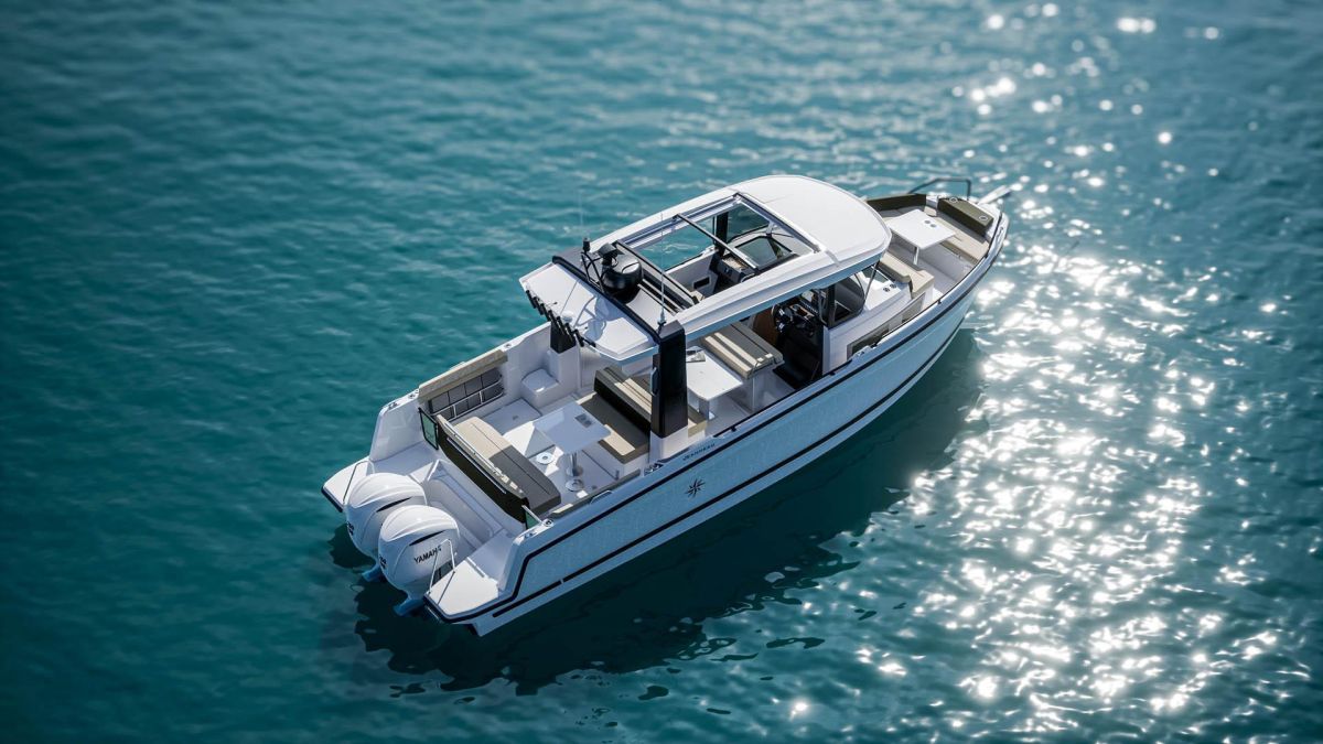 Jeanneau EX34 Hard Top combines open-air cruising with compact design