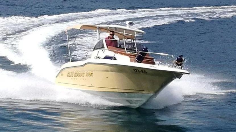 Daily rent - SUN SPORT 845 Deck Line - from 420€