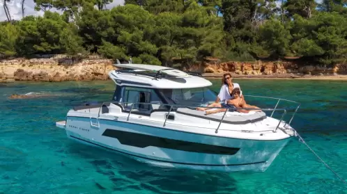 Daily rent - JEANNEAU MERRY FISHER 795 - from 650&euro;