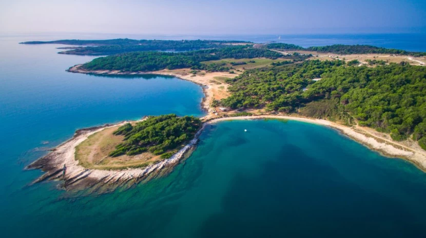 UvalaŠkoljić Kamenjak yacht charter