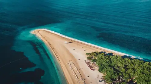 Zlatni rat yacht charter itinerary central dalmatia