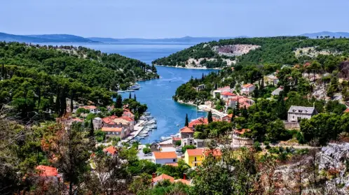 brač yacht charter