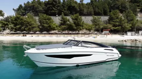 Daily rent - Parker 850 Voyager - from 800&euro;