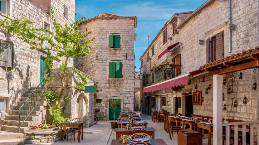 hvar 3