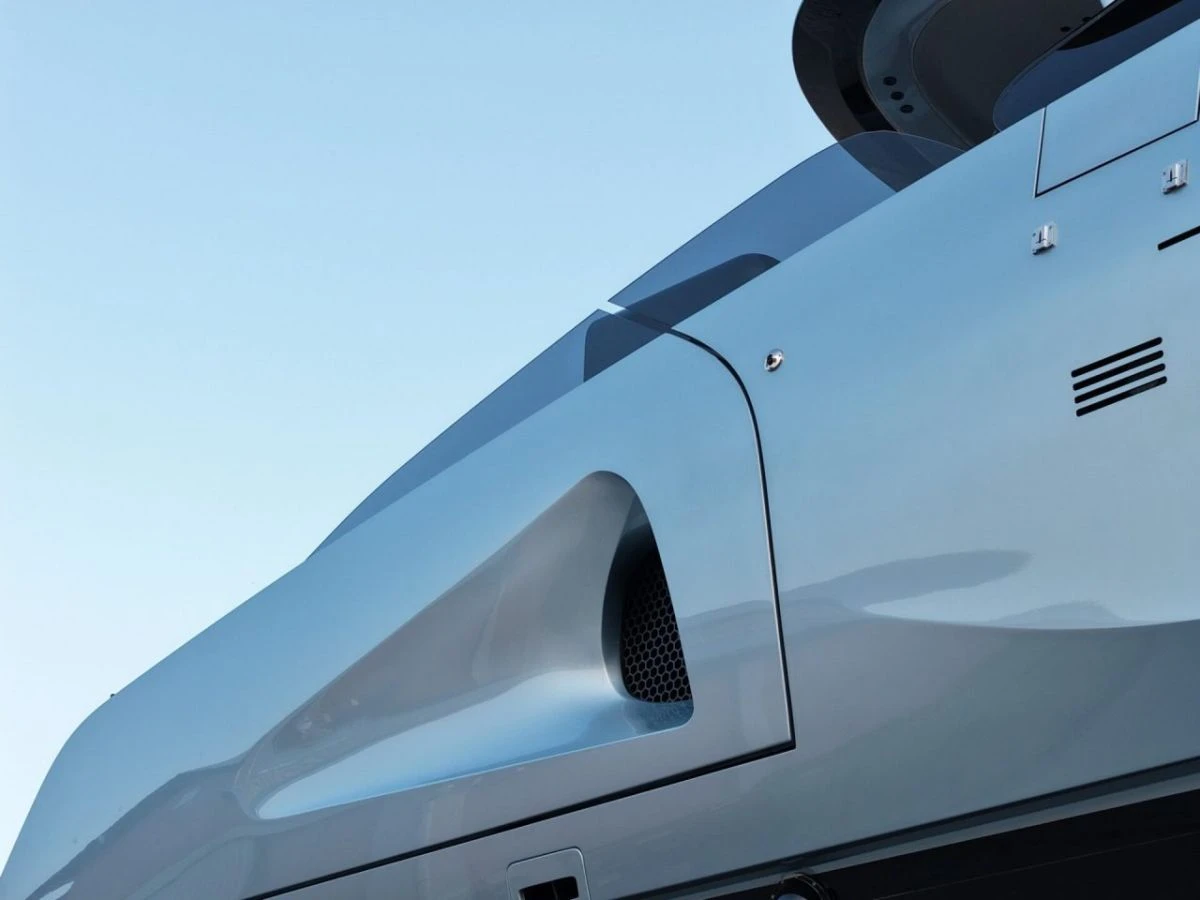 ICONA 70 by Mangusta debuts in Cannes as a new 70-foot yacht concept