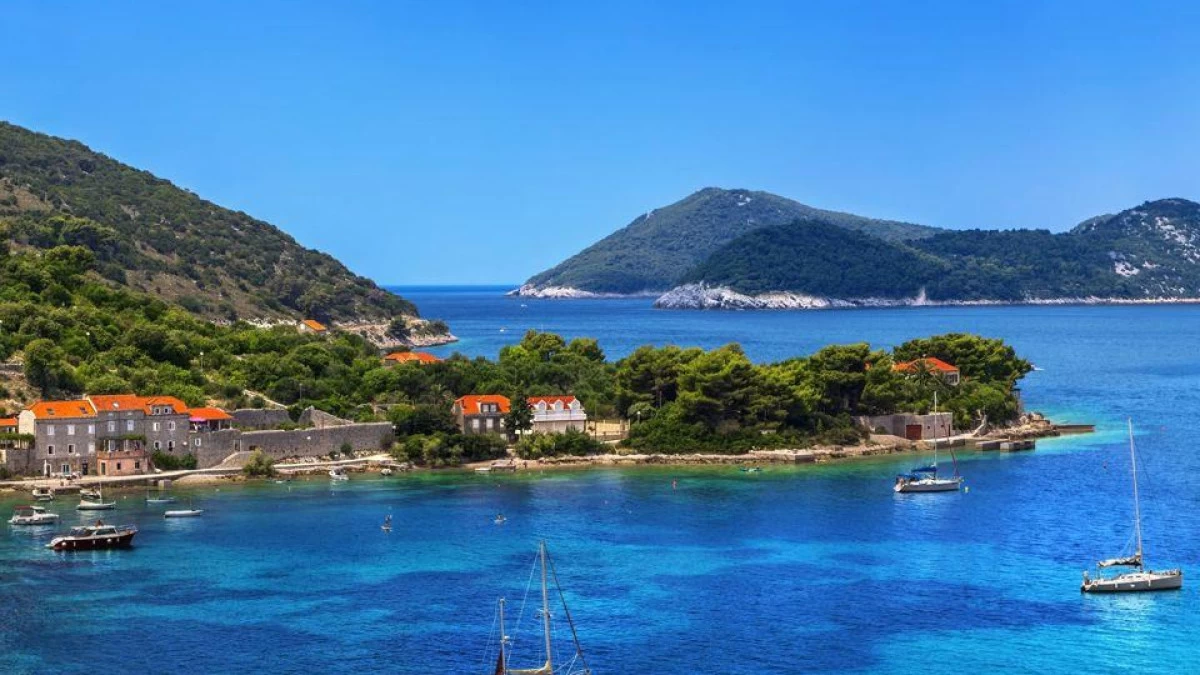 koločep island bay