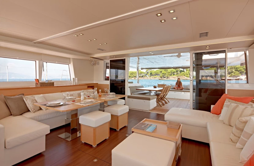 Lagoon 620