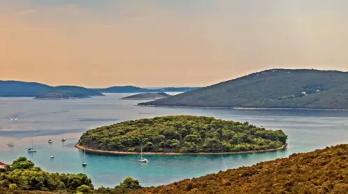 molat yacht charter