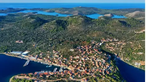 sali yacht charter
