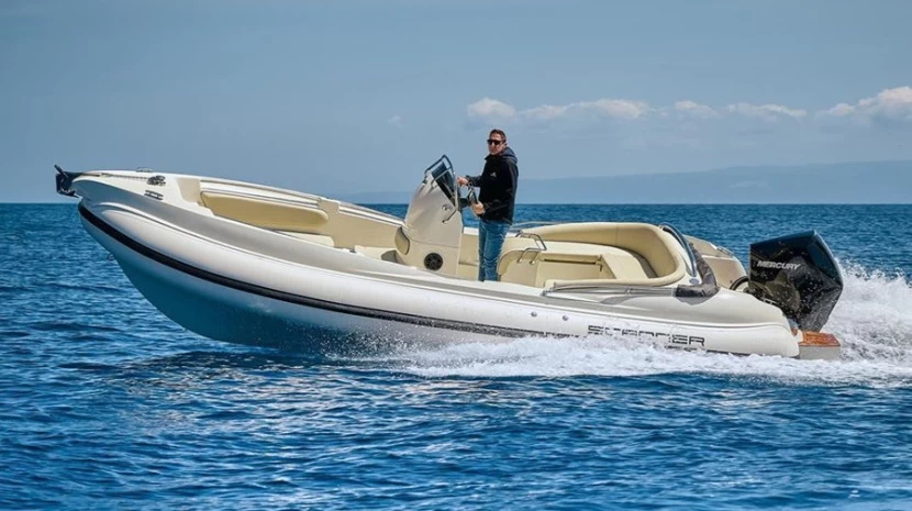 Daily rent - Scanner 710 Envy Tender- from 300€