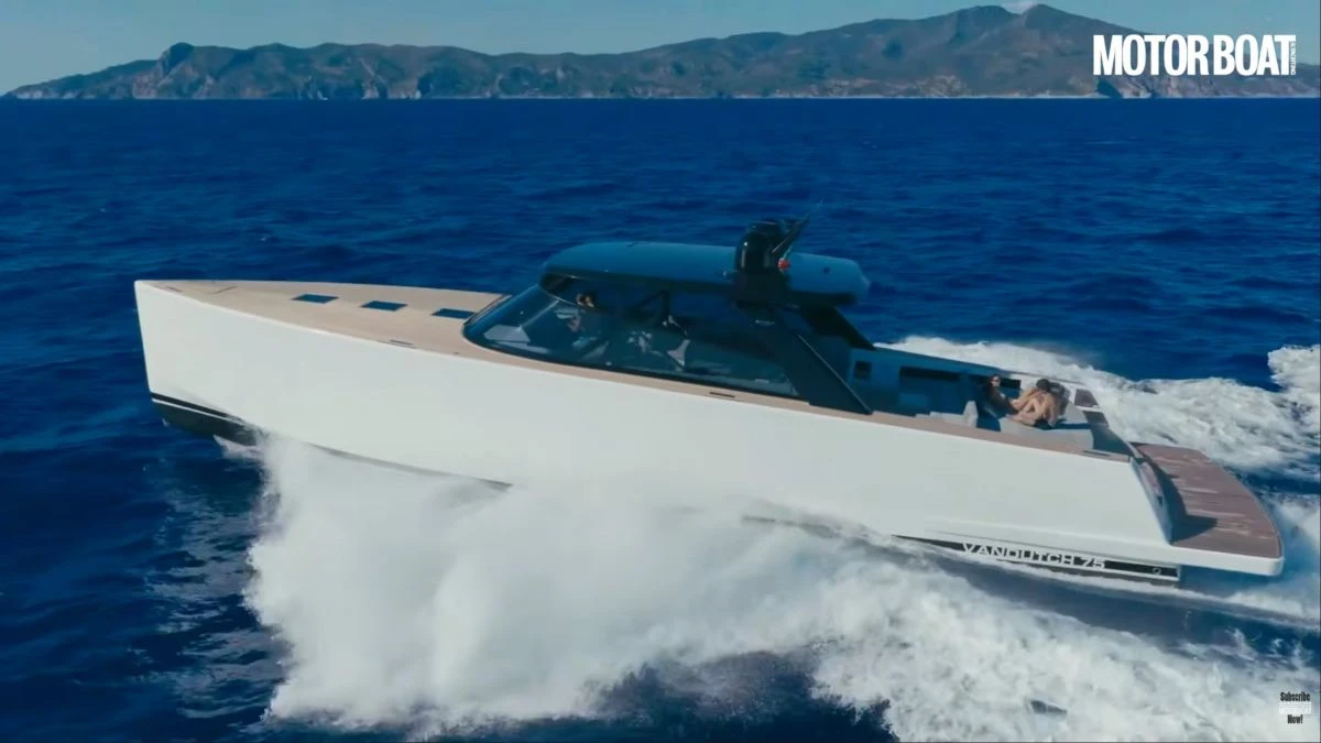 Van Dutch 75 Review: The Ultimate Italian-Styled Luxury Day Yacht